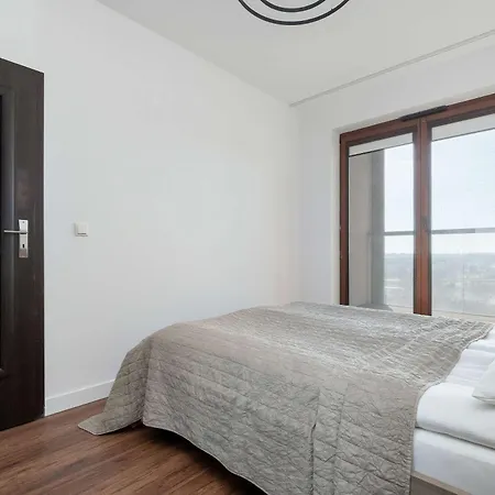 Lejlighed Comfortable With Parking And Balcony Next To Metro In By Renters *