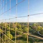 Comfortable With Parking And Balcony Next To Metro In By Renters * Βαρσοβία