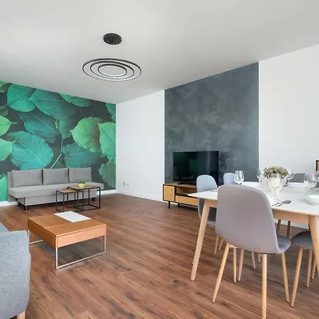 Comfortable With Parking And Balcony Next To Metro In By Renters