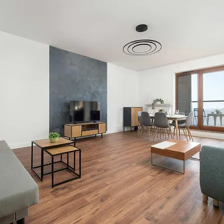 Comfortable With Parking And Balcony Next To Metro In By Renters *