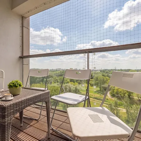 Comfortable With Parking And Balcony Next To Metro In By Renters * Varsó