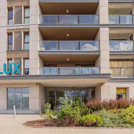 Comfortable With Parking And Balcony Next To Metro In By Renters